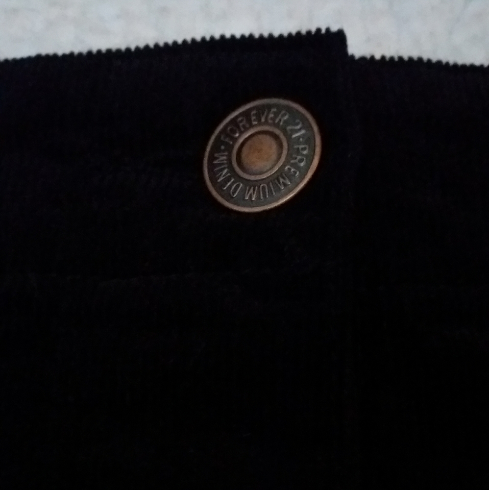 Forever 21 corduroy skirt - Picture 2 of 4
